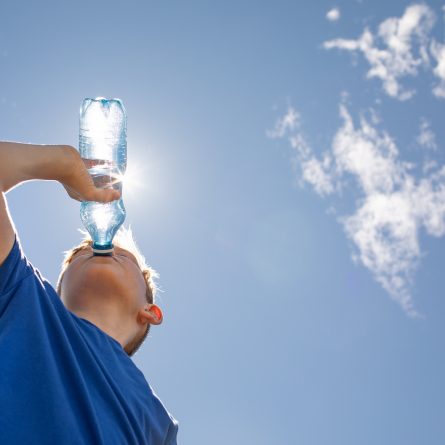 Canicule 2025 : Conseils essentiels pour bien se protéger cet été