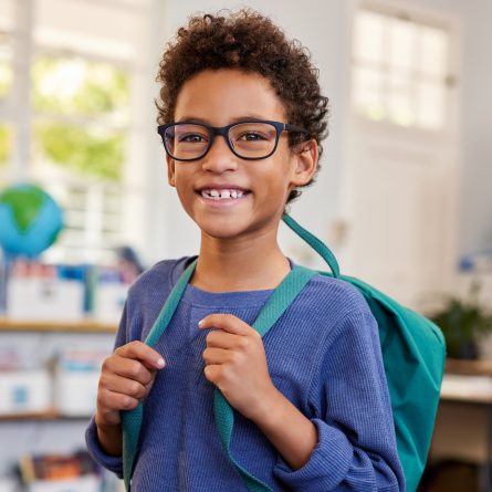 Comment accompagner votre enfant à porter ses premières lunettes ?
