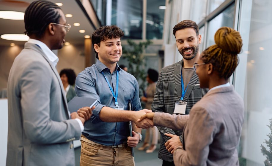 CNV au travail : améliorer les relations et gérer les conflits