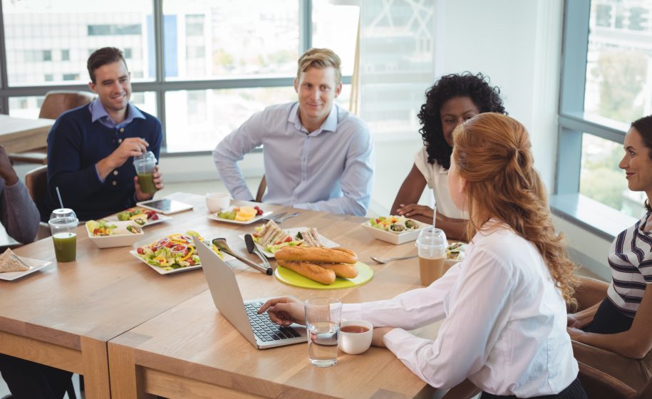 Bien manger au travail : les clés pour rester en forme